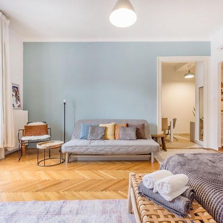 Modern Flat In Heritage District Near The City Center Budapeste Exterior foto